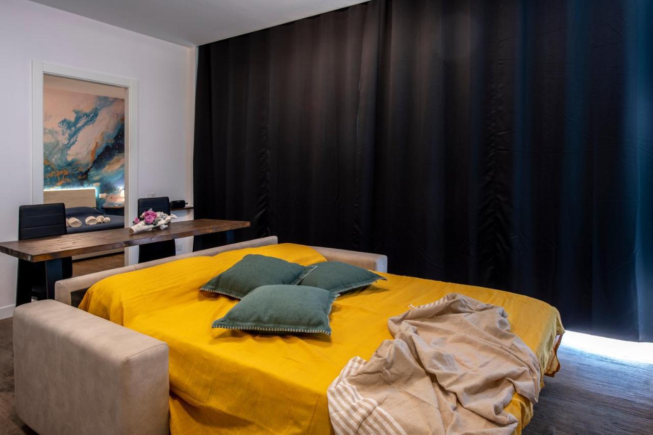 Апартаменты Attico Luxury Con Parcheggio E Terrazza Vista Mozzafiato Генуя Экстерьер фото
